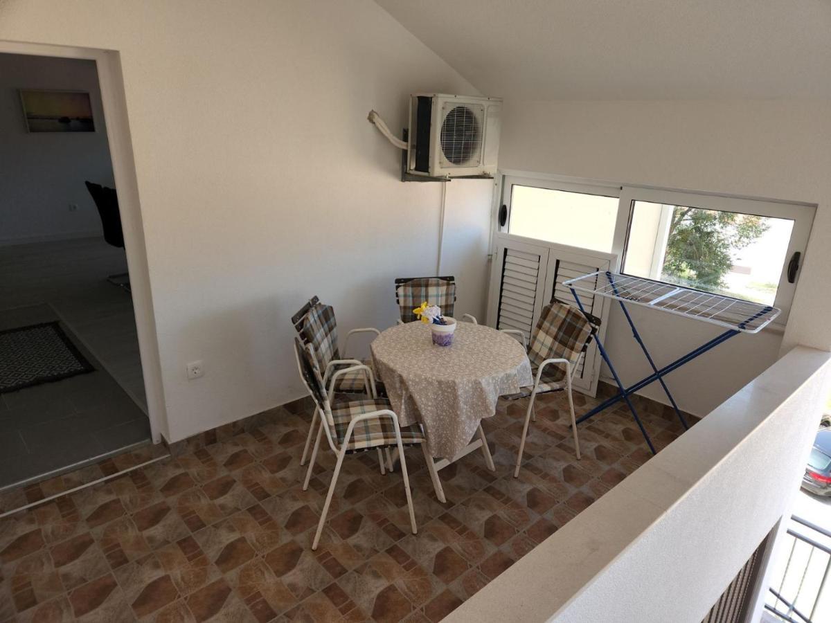 Apartmani Mia Sorajic Petrovac Εξωτερικό φωτογραφία