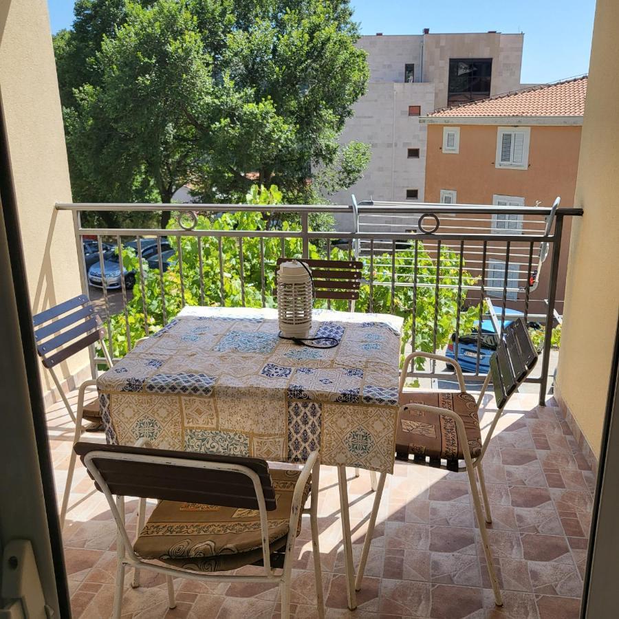 Apartmani Mia Sorajic Petrovac Εξωτερικό φωτογραφία