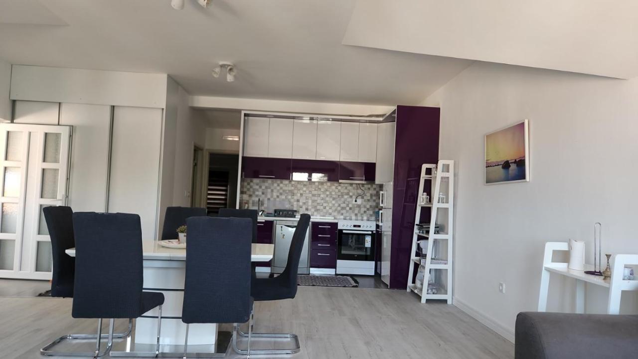 Apartmani Mia Sorajic Petrovac Εξωτερικό φωτογραφία