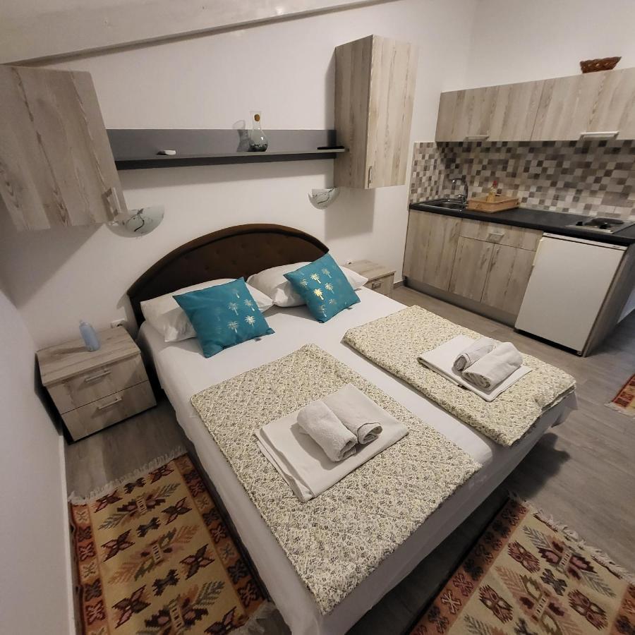 Apartmani Mia Sorajic Petrovac Εξωτερικό φωτογραφία