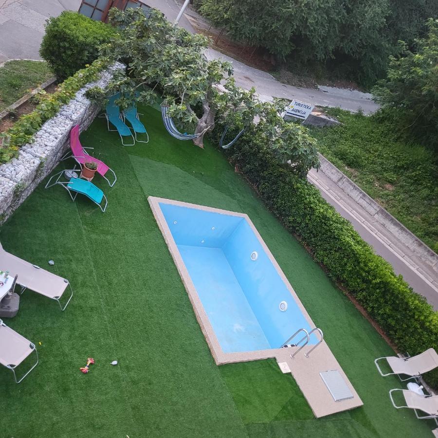 Apartmani Mia Sorajic Petrovac Εξωτερικό φωτογραφία